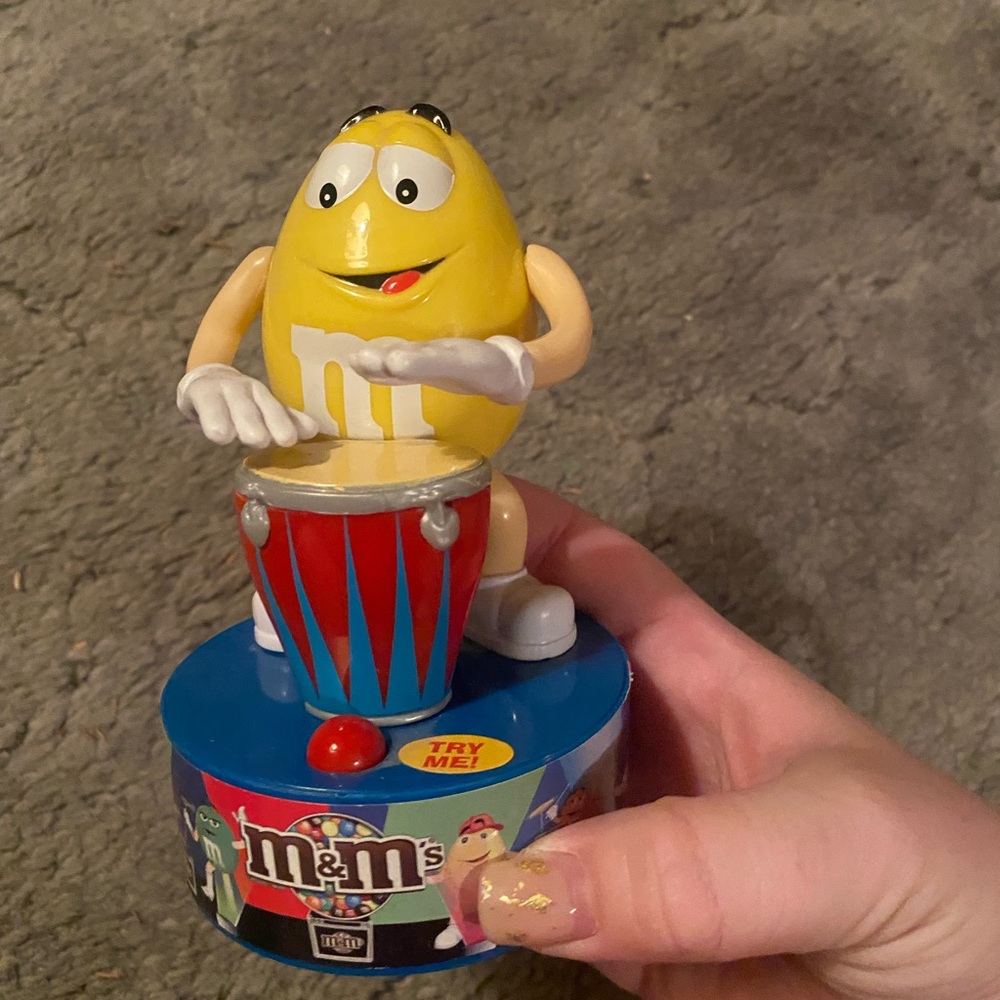 M&M'S Yellow and Red Action Figure with Drum